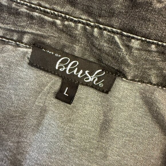 BLUSH BOUTIQUE long sleeved short waisted button front faded black BLOUSE - Picture 2 of 6